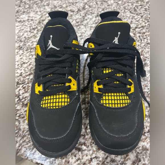 Jordan 4 - Picture 2 of 3